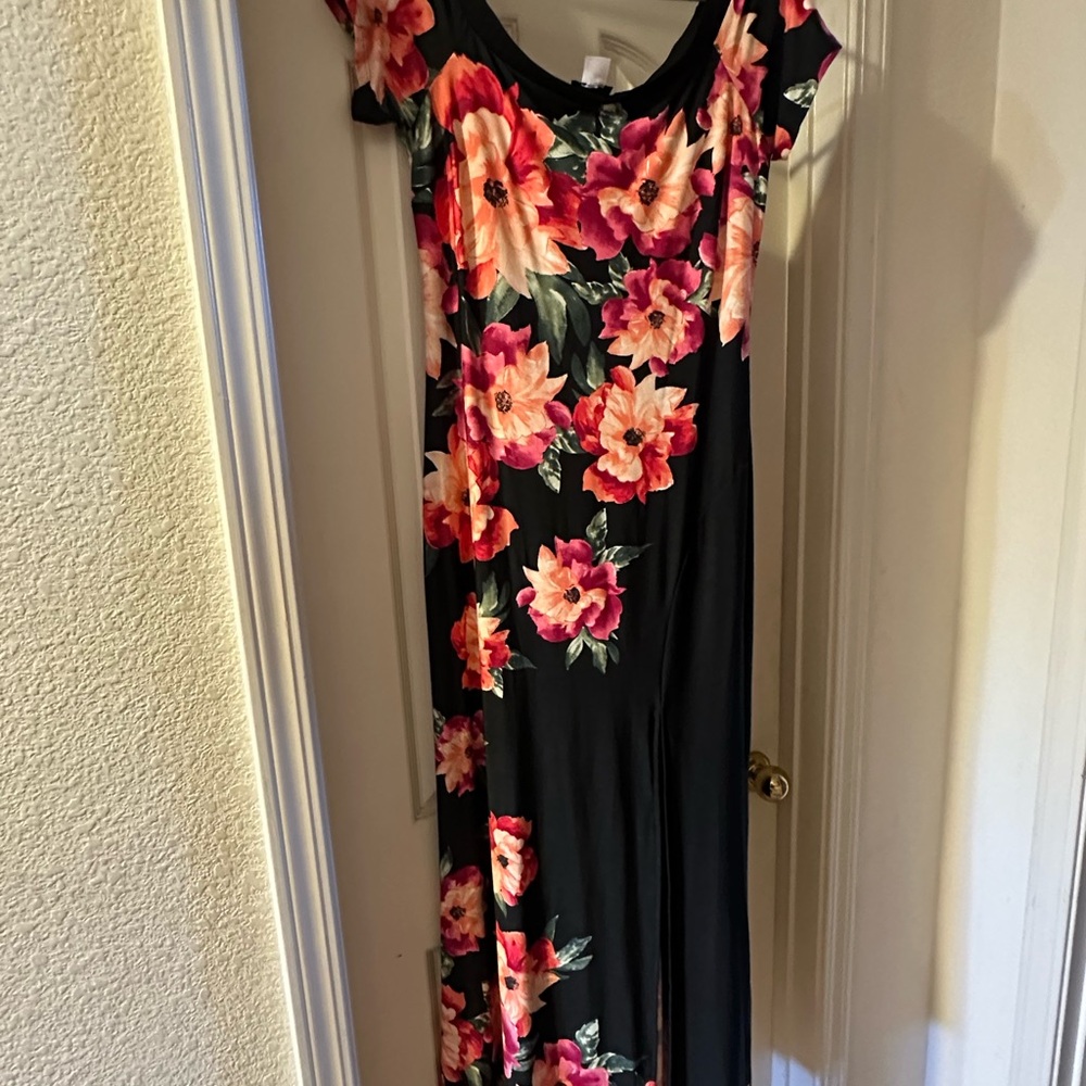 VENUS Black Maxi Dress with Pink Floral Design